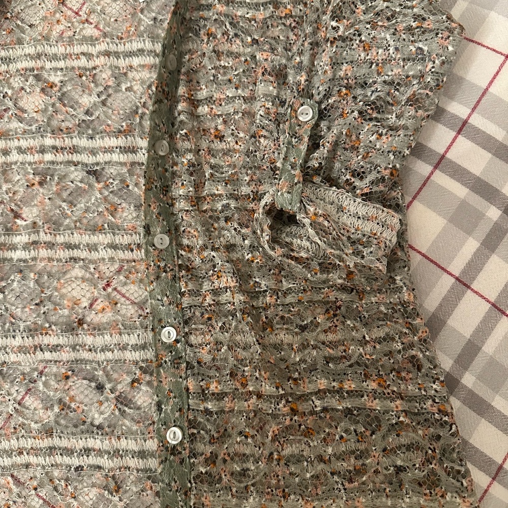 American Rag Silver Lace Top - Picture 15 of 15
